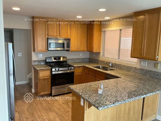 Building Photo - 1729 Splinter Rock Way