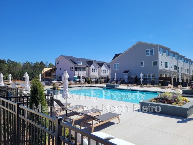 Building Photo - 1242 Willowcrest Wy