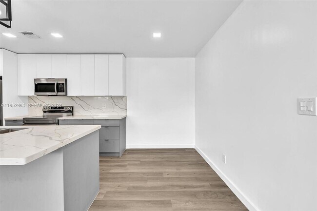 Building Photo - 7041 Raleigh St