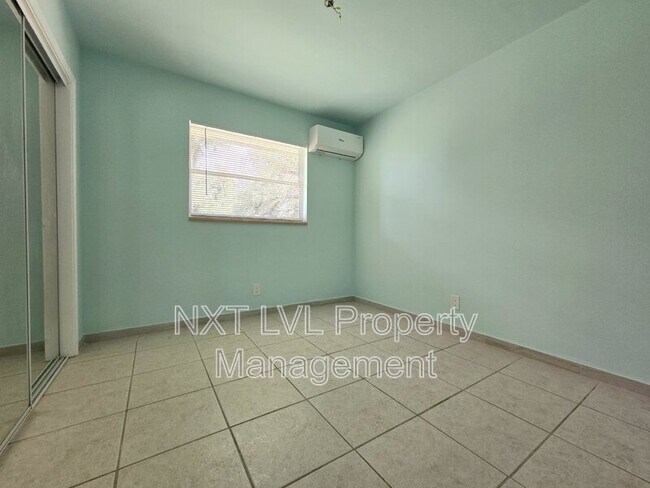 Building Photo - 69 E Mariana Ave