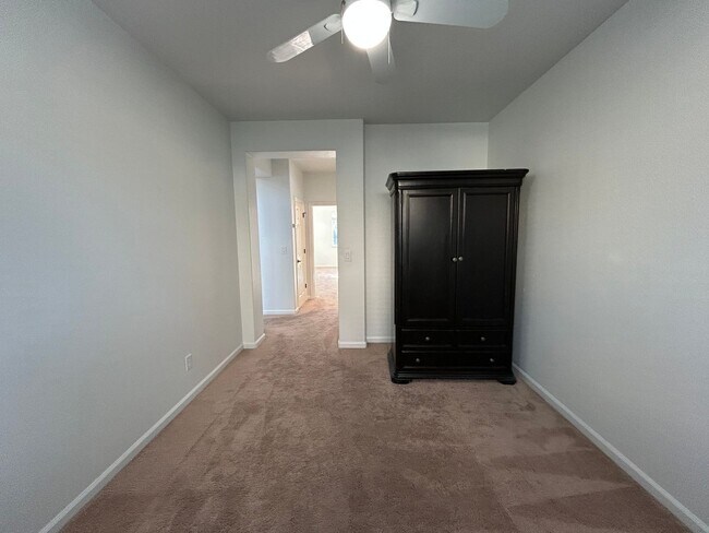 Building Photo - 5208 Harness Ct