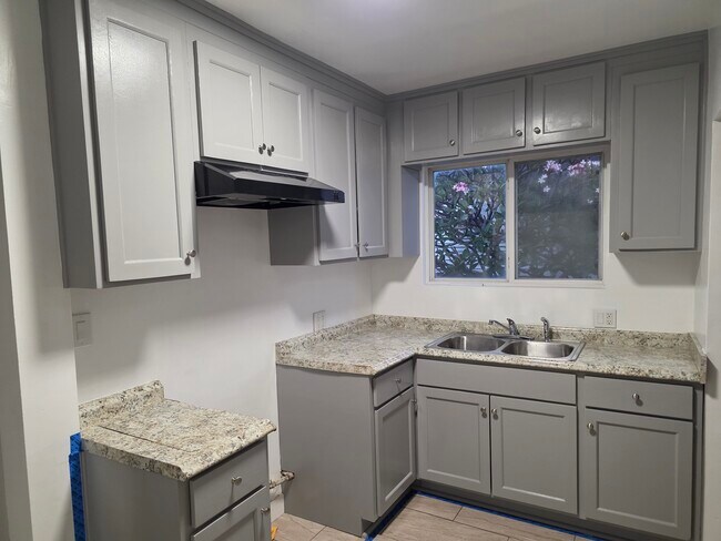 Building Photo - 2136 Del Amo Blvd