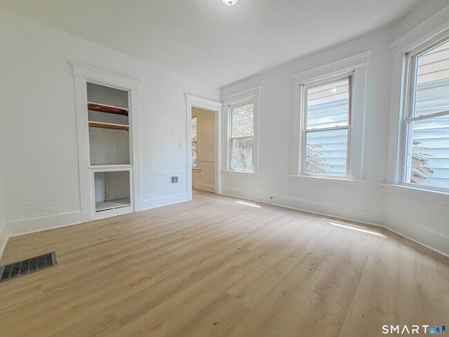 Building Photo - 445 Dixwell Ave