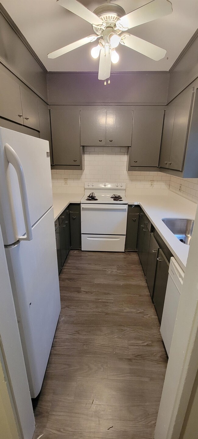 Building Photo - 1055 Quinn St