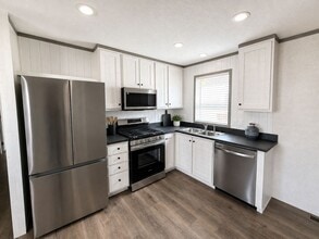 Building Photo - 3938 King Edwards Ct