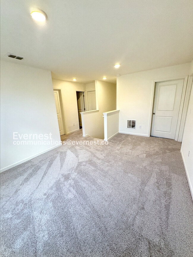 Building Photo - 131 Flowering Cherry St