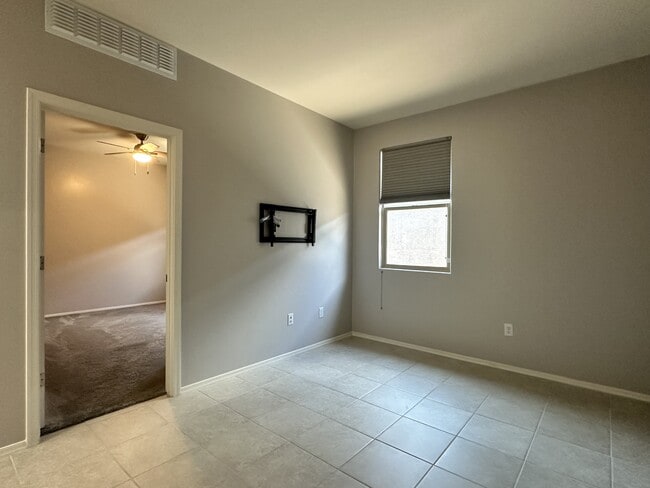 Building Photo - 7303 S Via Tierra Mesa