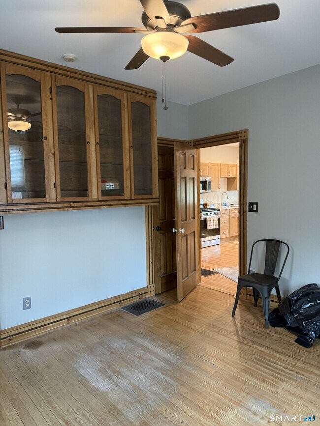 Building Photo - 74 Cottage Ave