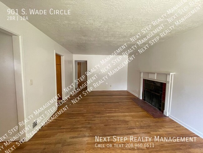 Building Photo - 901 Wade Cir
