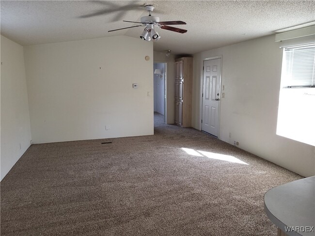 Building Photo - 4479 Amanda Ave