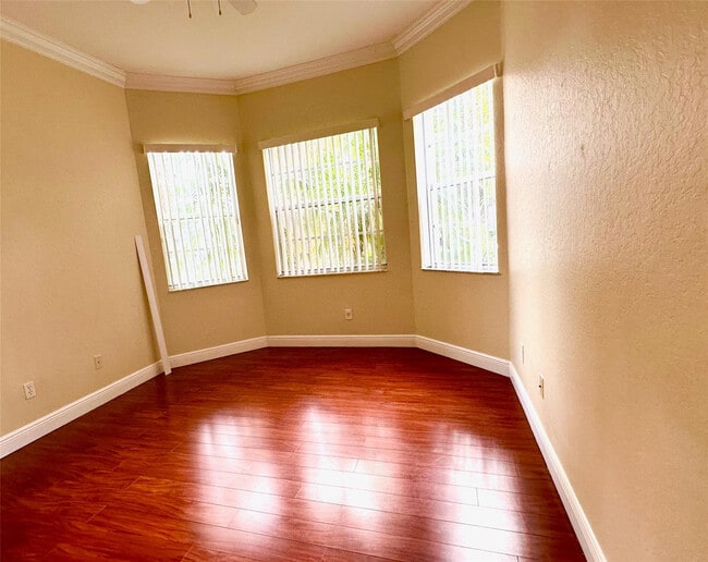 Building Photo - 2003 Grey Falcon Cir SW