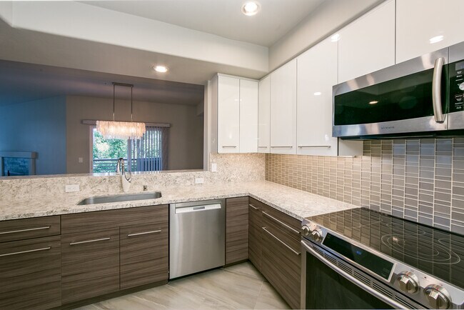 Building Photo - 880 Meridian Bay Ln