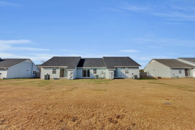 Building Photo - 118 Witten Cir