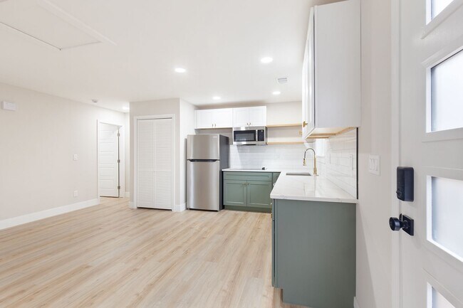 Building Photo - Newly Constructed 2 Bedroom 2 Bathroom in Desirable Old Fourth Ward