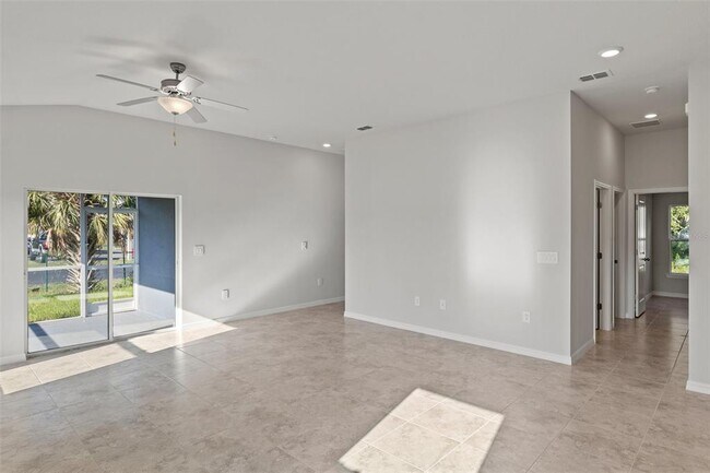 Building Photo - 7035 W Price Blvd