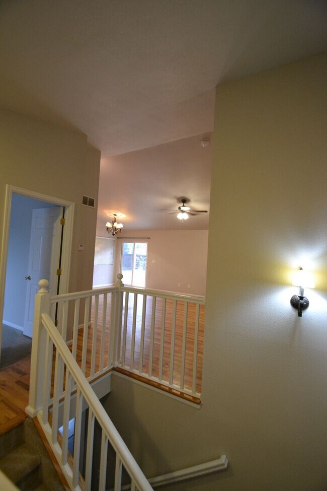 Building Photo - 3 bed, 2 bath with A/C in Fountain Mesa Heights - Available Now! MileStone Real Estate Services