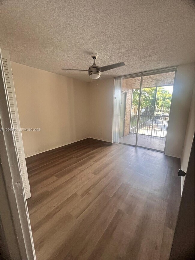 Building Photo - 4035 W McNab Rd