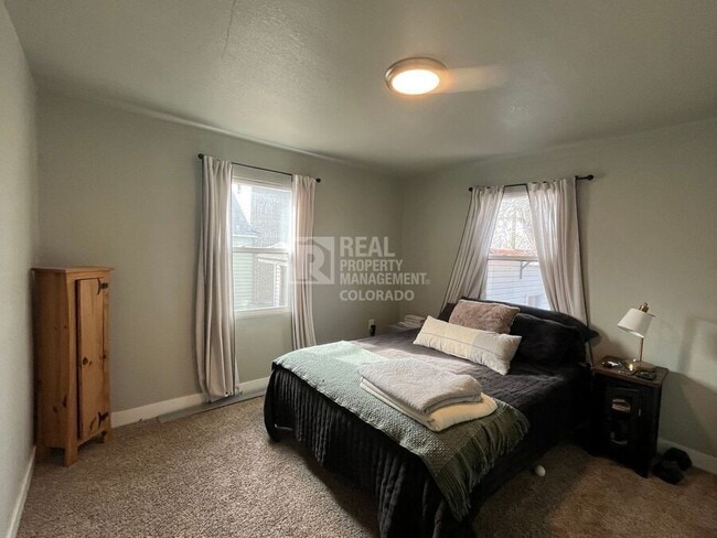 Building Photo - 108 Walnut St