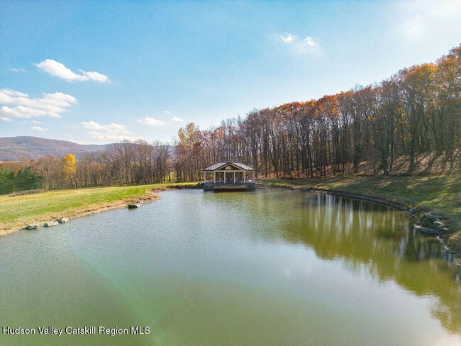 Building Photo - 136 Tory Hill Farm Rd