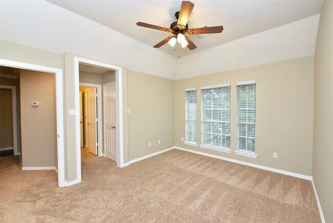 Building Photo - 19810 Emerald Leaf Dr