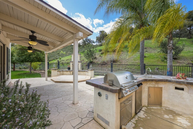 Building Photo - 11920 Mil Pitrero Rd