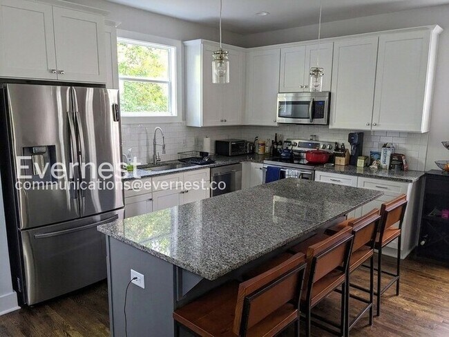 Building Photo - 3-Bed/3-Bath Home/Available Soon!