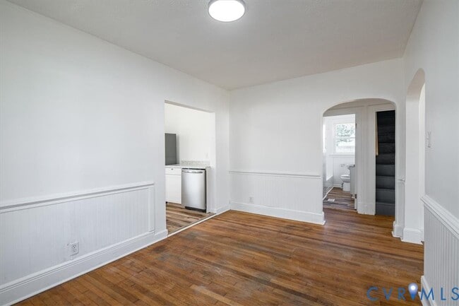 Building Photo - 1401 Byron St