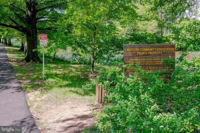 Building Photo - 7753 Inversham Dr