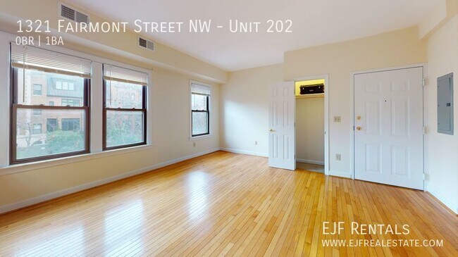 Building Photo - 1321 Fairmont St NW