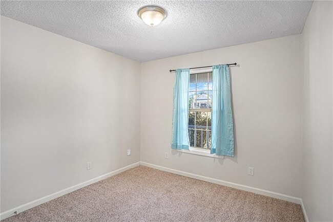 Building Photo - 1414 N Hampton Dr