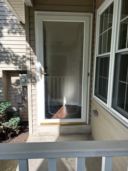 Front entrance - 69 Walker Rd