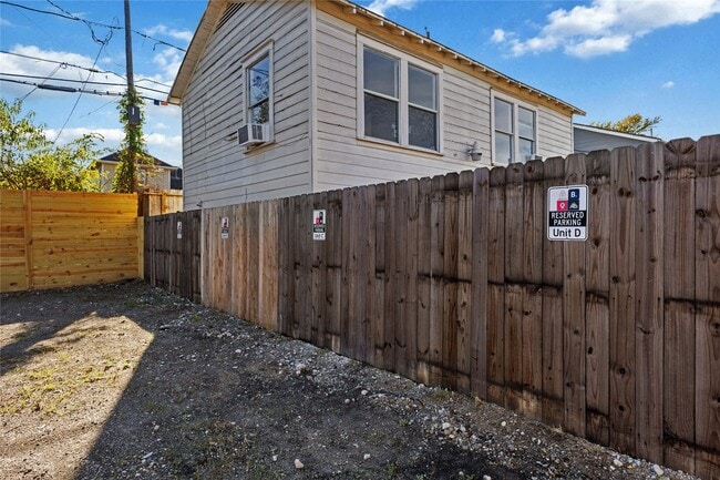 Building Photo - 5512 Texas St