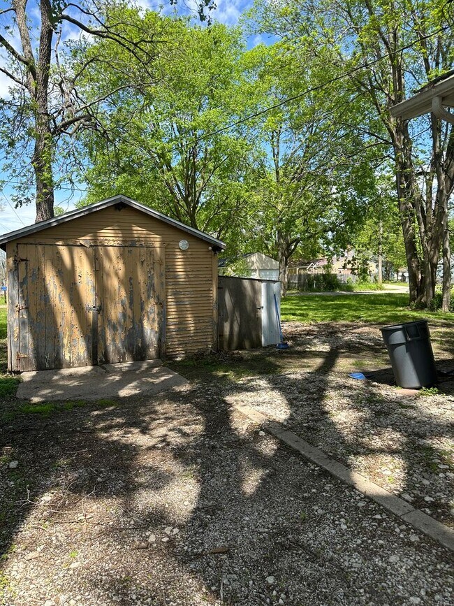 Building Photo - 816 Dawson St