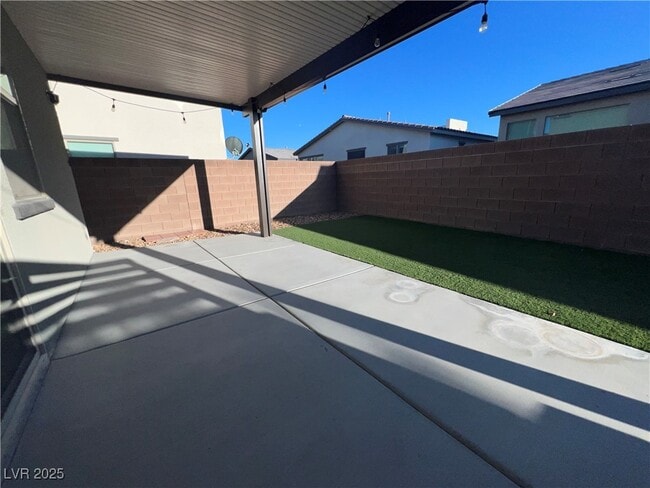 Building Photo - 549 Everett Ridge Ave