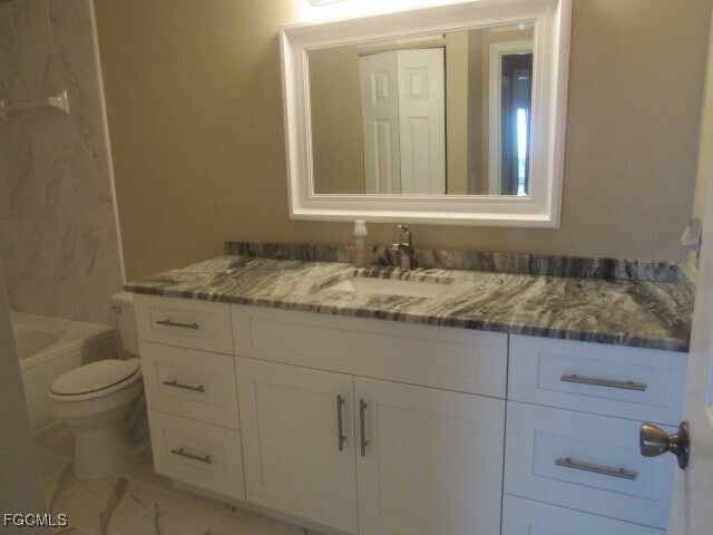 Building Photo - 11480 Villa Grand