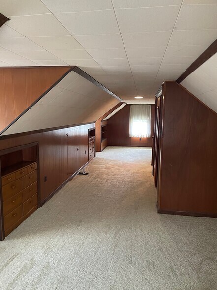 Upstairs - 1518 Patterson Rd