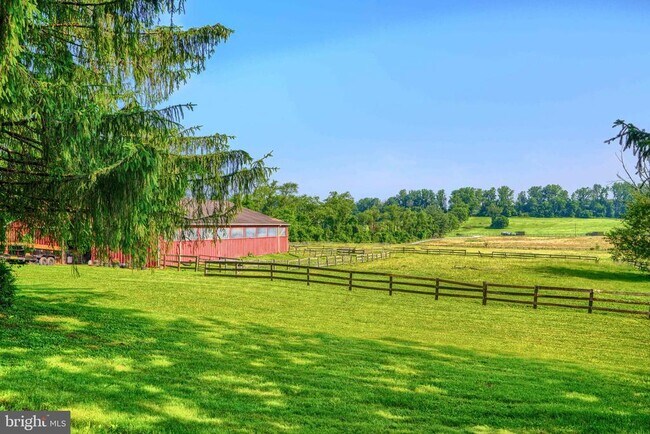 Building Photo - 2101 Tufton Ave