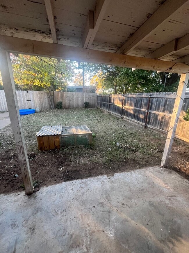 Building Photo - 2518 Campus Ct