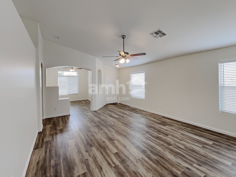 Building Photo - 22972 W Gardenia Dr