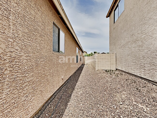 Building Photo - 4249 E Cholla Desert Trl