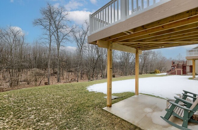 Building Photo - 4 bedroom