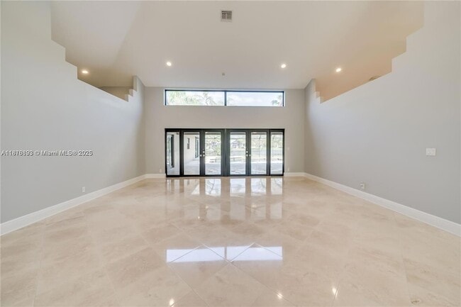 Building Photo - 1180 Manor Ct