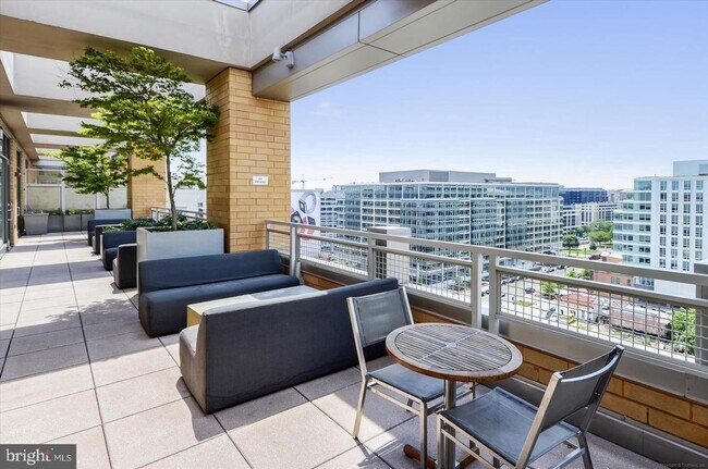 Building Photo - 475 K St NW