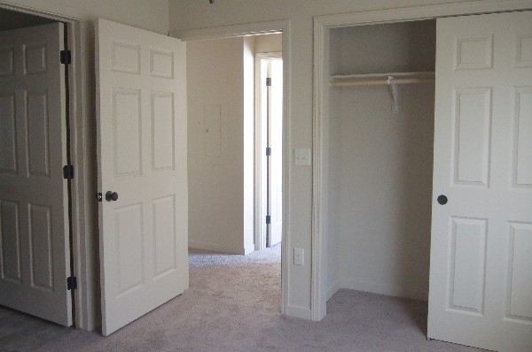 Building Photo - 5265 Mesquite Dr