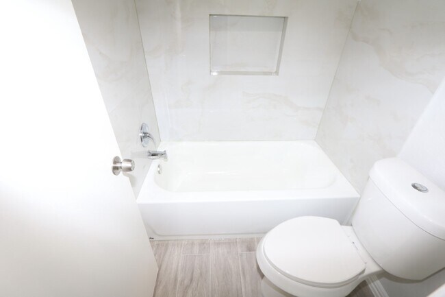 Building Photo - 12303 Fetlock Dr