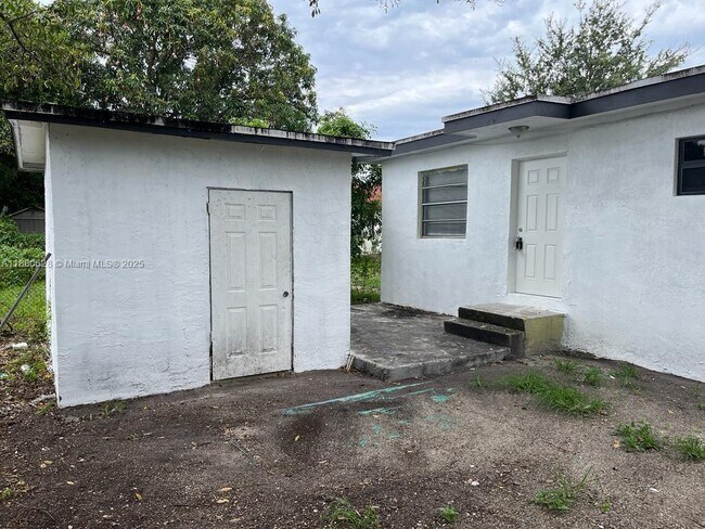 Building Photo - 2785 NW 59th St