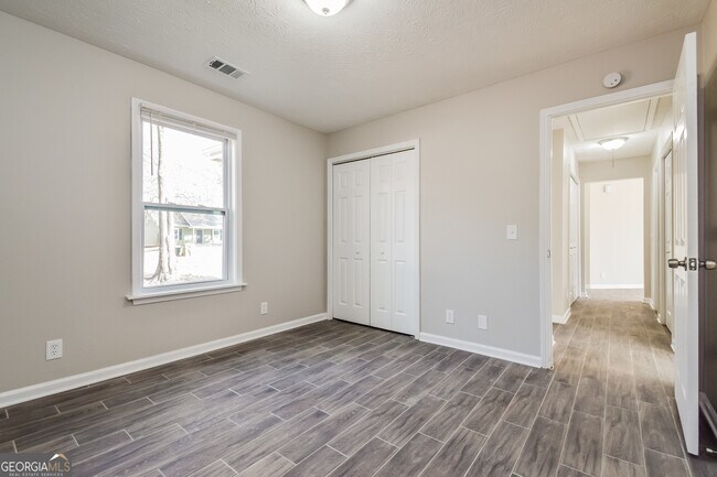 Building Photo - 1209 Claywill Cir