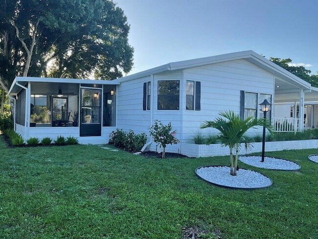 Building Photo - 920 Sun Acres Ln