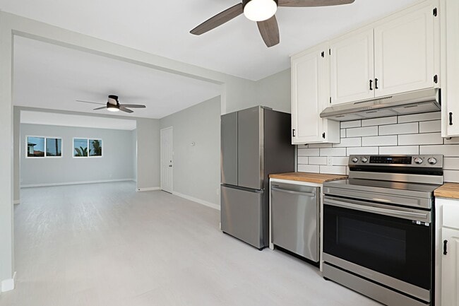 Building Photo - Large Corner Lot with a newly remodeled 2 ...