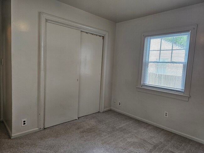 Building Photo - 3002 Woodrow St